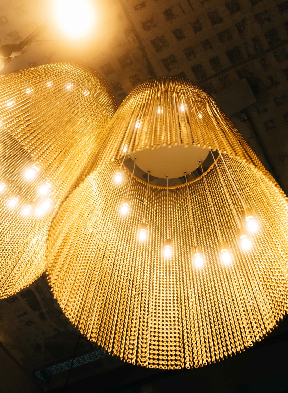 losteria_restaurantfotos_muc_perlach_plaza_weichenberger_lichtdesign