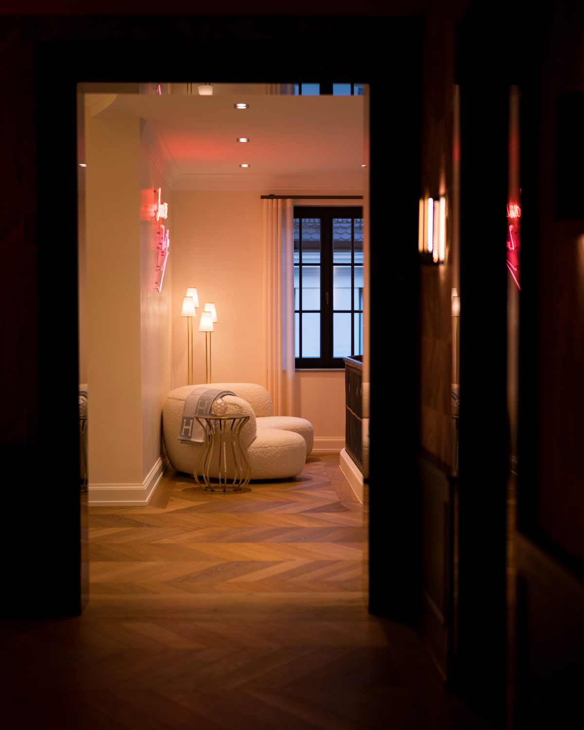 schreinerei-weichenberger-innenausbau-villa-diele-muenchen-markwardt-studio